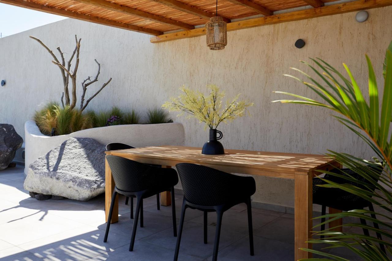 Mayu Suites Pyrgos Kallistis Exterior photo